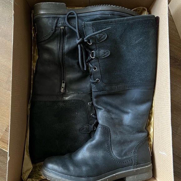 Ugg Elsa Black Winter Boots - Picture 5 of 8